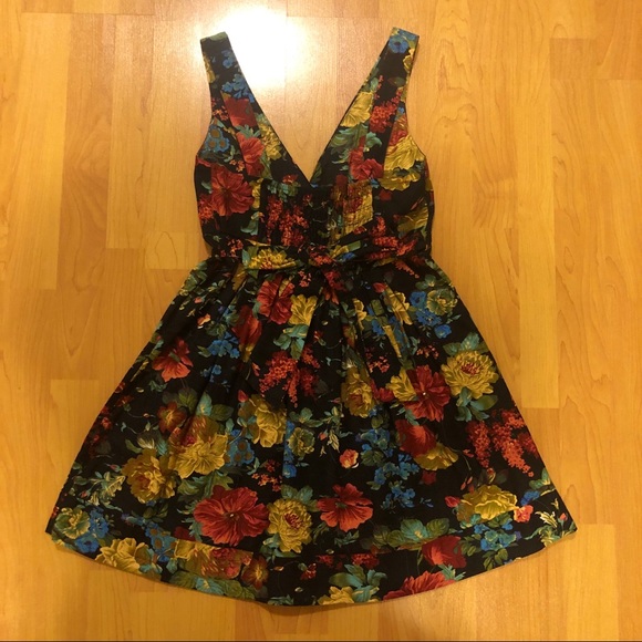 Summer dress - Picture 3 of 4